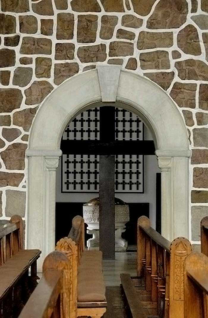 Eingang zur Taufkapelle